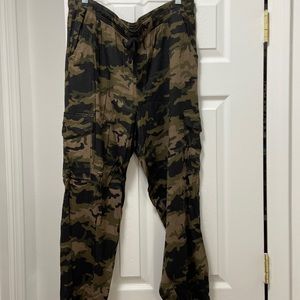 Camouflage joggers